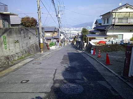 広島市安芸区矢野西3丁目　新築一戸建ての前面道路含む現地写真