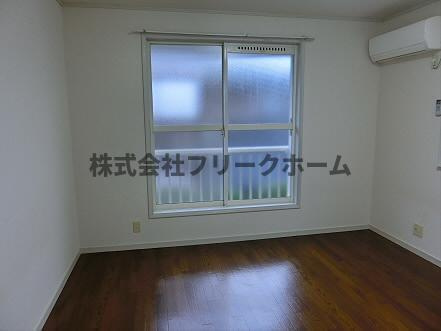 武蔵野市御殿山２丁目のアパートの寝室