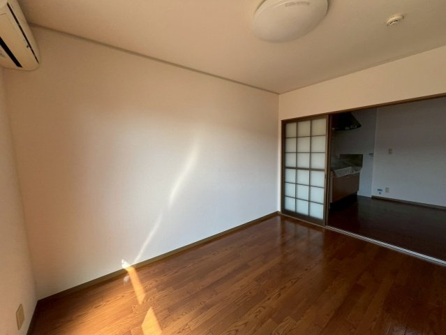 ヴィーナスⅢ番館の居間・リビング