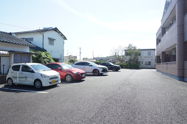 ラファエルの駐車場