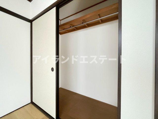 コーポKIT　バストイレ別　温水洗浄便座　陽当たり良好の収納