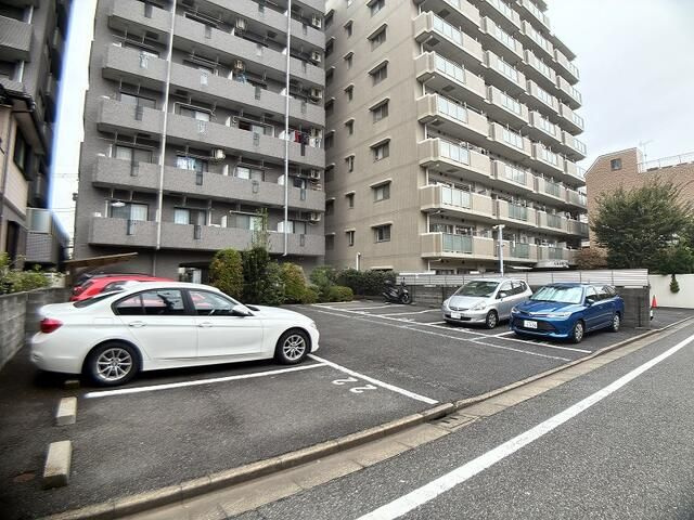 ハオスローレライの駐車場