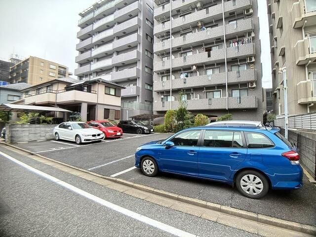 ハオスローレライの駐車場