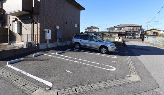 ハッピネスⅡの駐車場