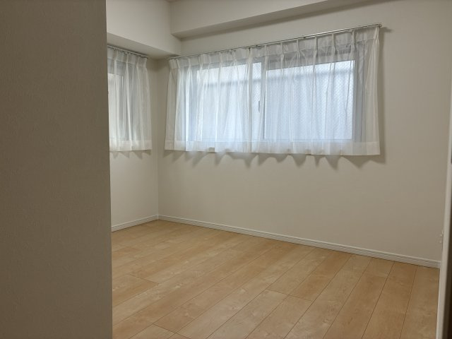 美しが丘ルピナスの洋室|BEDROOM①