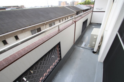 【バルコニー】 | インペリアルハイツ今