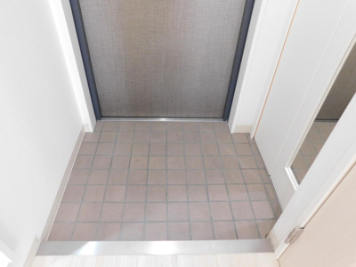 【玄関】 | ハートフル医大前