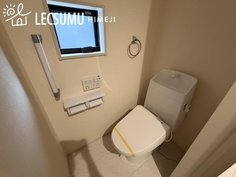 姫路市広畑区則直3期/新築戸建のトイレ