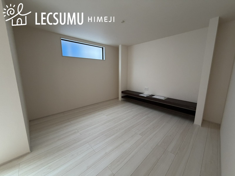 姫路市広畑区則直3期/新築戸建の居間・リビング