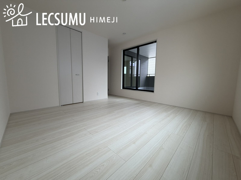 姫路市広畑区則直3期/新築戸建の寝室
