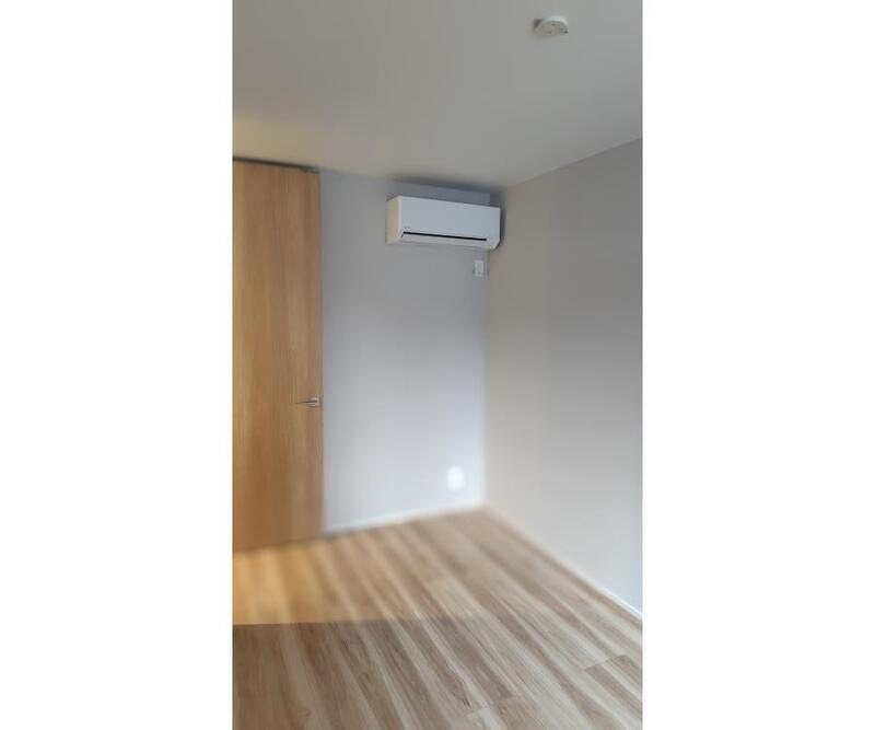 Ｆｅｄｅｒ　Ａｋｅｂｏｎｏの寝室