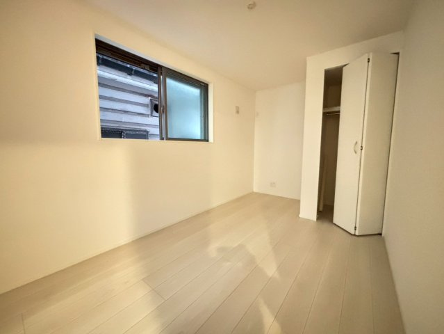 足立区西新井４丁目　新築戸建ての洋室|2026年2月15日撮影