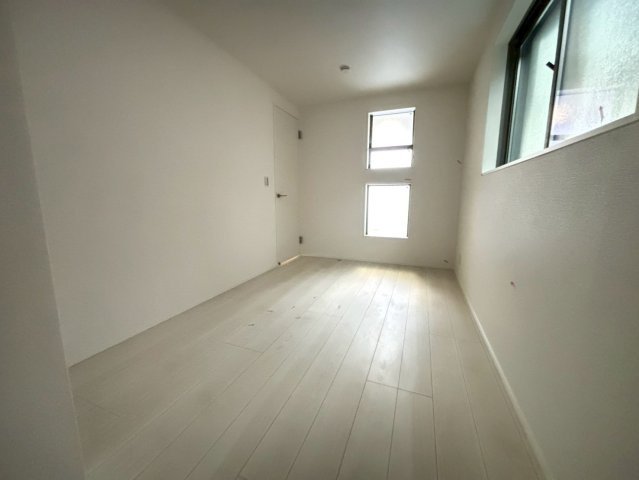 足立区西新井４丁目　新築戸建ての洋室|2026年2月15日撮影