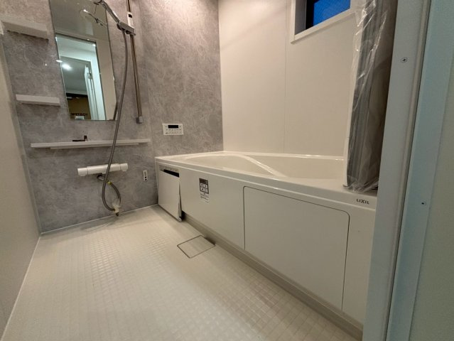 足立区西新井４丁目　新築戸建ての浴室|2026年2月15日撮影