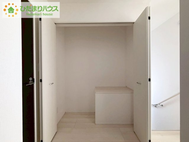 郡山市安積四丁目　新築戸建　2号棟の収納|家族みんなで共同で使える便利な廊下収納！