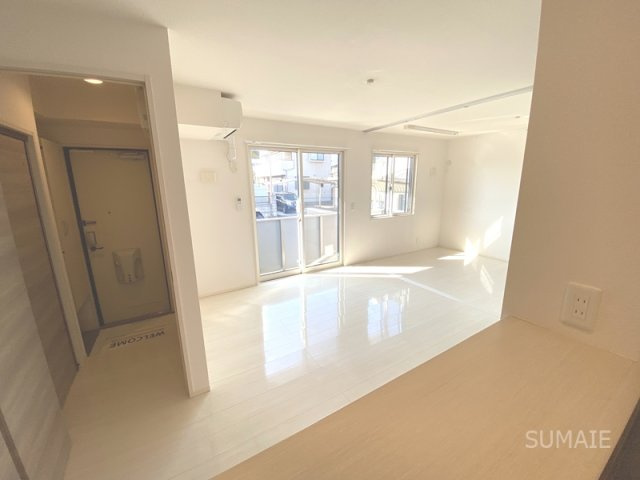 グランシャリオの居間・リビング|キッチンカウンターよりリビング☆彡