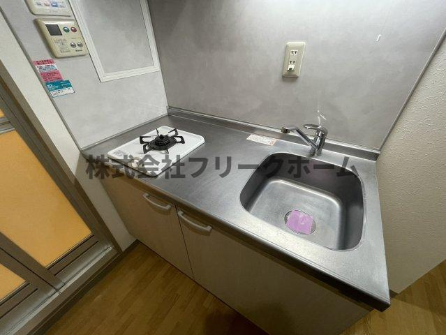 武蔵野市西久保３丁目の賃貸マンションのキッチン