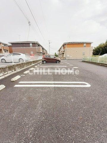 ラ・ルーチェⅠの駐車場|当社、チルホームのHPもご覧ください(^^)/物件情報多数♪