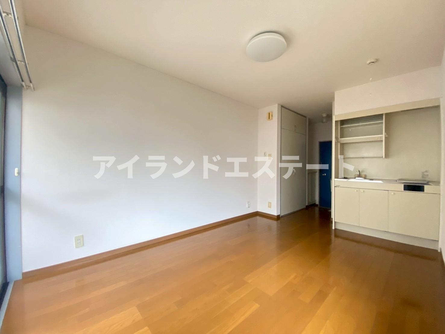 コーポ古川　駅近　陽当たり良好　角部屋の居間・リビング