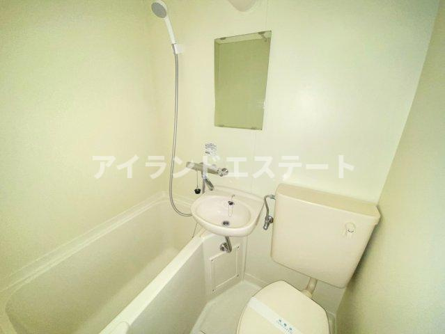 コーポ古川　駅近　陽当たり良好　角部屋の浴室