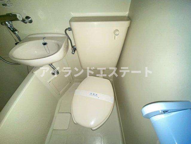 コーポ古川　駅近　陽当たり良好　角部屋のトイレ