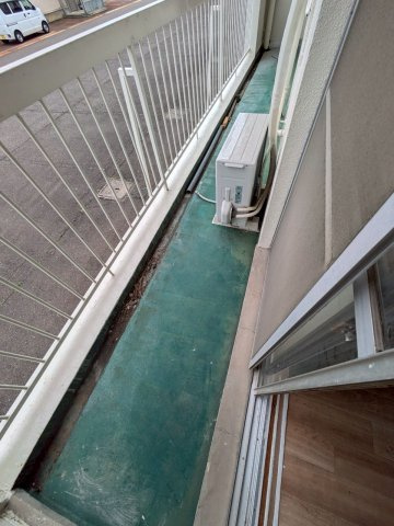 ヴィラナリー上越Ⅴのバルコニー