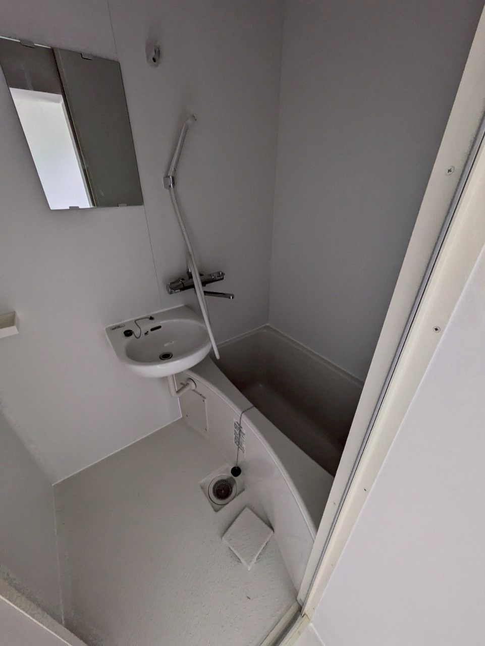 ヴィラナリー上越Ⅴの浴室