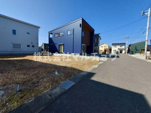 マーメイドタウン売り地の前面道路含む現地写真|前面道路含む現地写真です