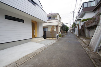 【前面道路含む現地写真】