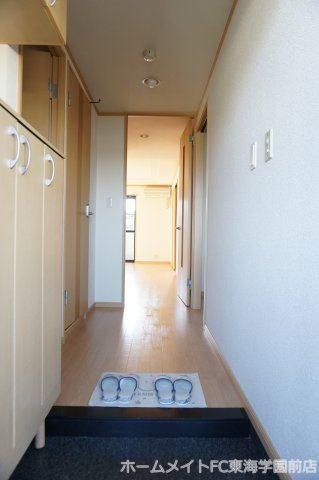 bienvivre楡木の玄関