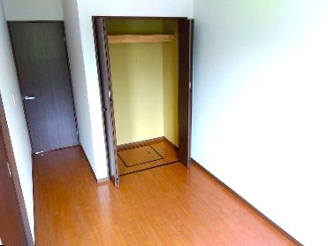クレアージュ小中野Bの収納