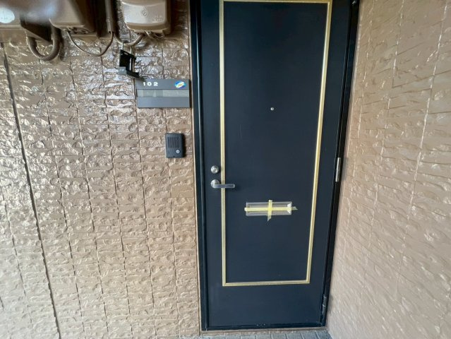 ヴィーナスⅤ番館の玄関