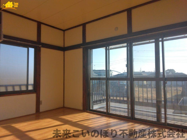 【寝室】 | 加須市向古河中古戸建て | 落ち着いた色調の寝室です