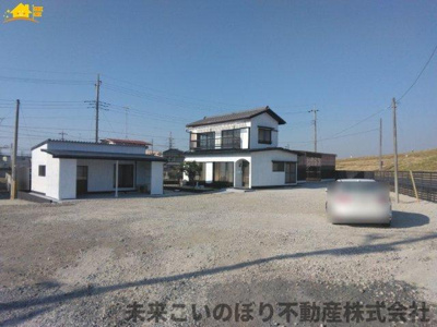 【駐車場】 | 加須市向古河中古戸建て | 車をお持ちの方に嬉しい駐車場付きの物件です