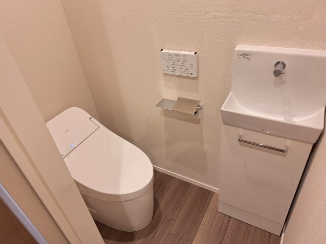 ヘーベルメゾン三鷹のトイレ