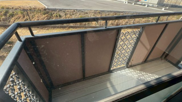 ヴィーナスⅤ番館のバルコニー