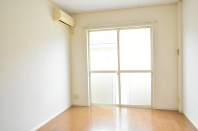 【洋室】 | トリニティ | ※他のお部屋の写真を使用しております。