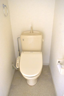 【トイレ】 | トリニティ | 温水洗浄便座