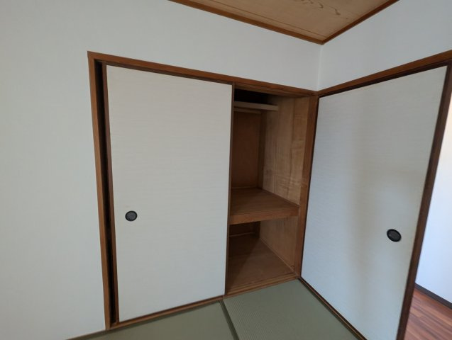 千里園マンションの収納