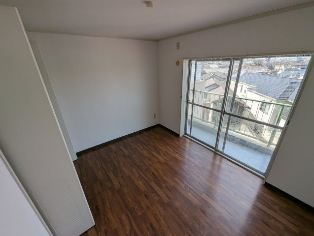 千里園マンションの寝室