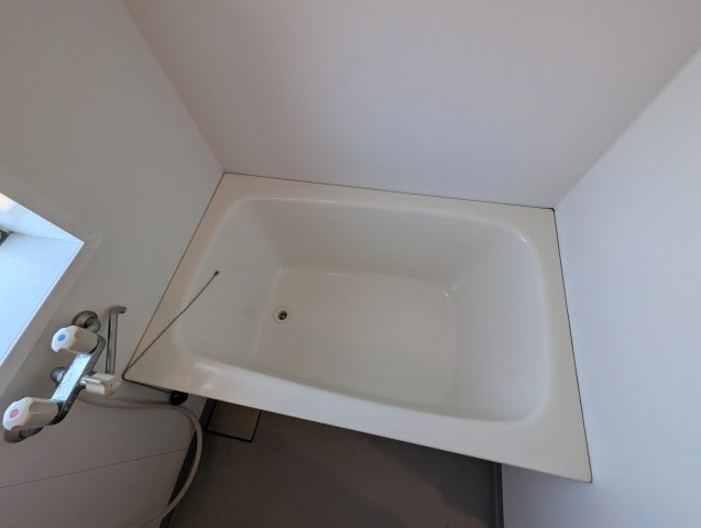 千里園マンションの浴室