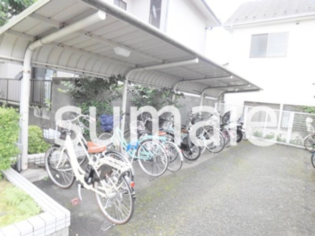 グランソレイユ大宮の駐車場|駐輪場☆