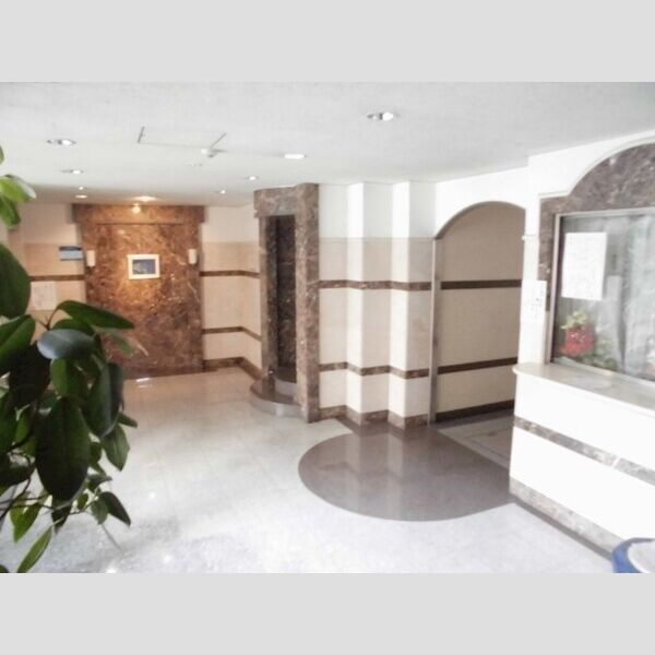 ヴィルヌーブ・ソシアのエントランス