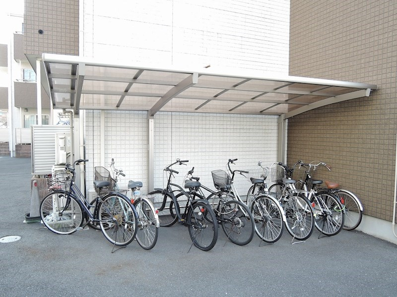 ベルリーフMOZUの駐車場