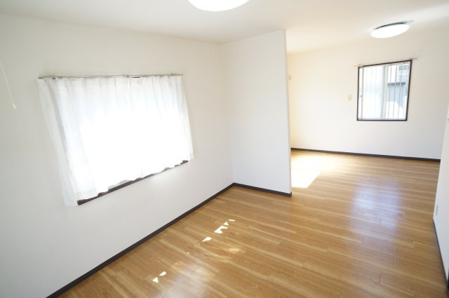 タウンコート西Ｂの洋室