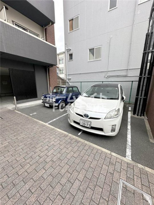 【駐車場】 | エステムコート難波WEST-SIDEⅣザ・フォース