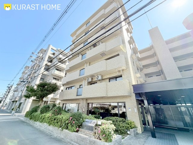 ロイヤルシャトー葛野　5階の外観