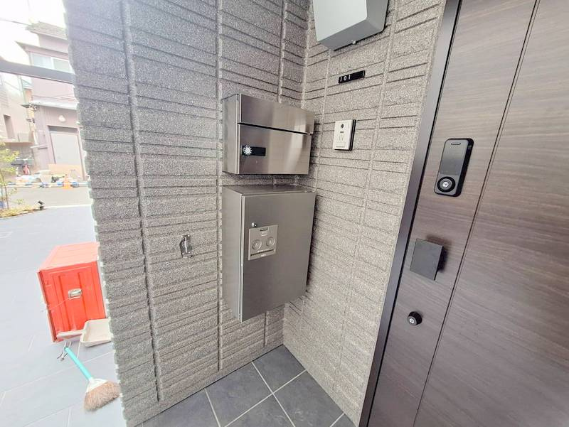 ルミナス田園調布の玄関