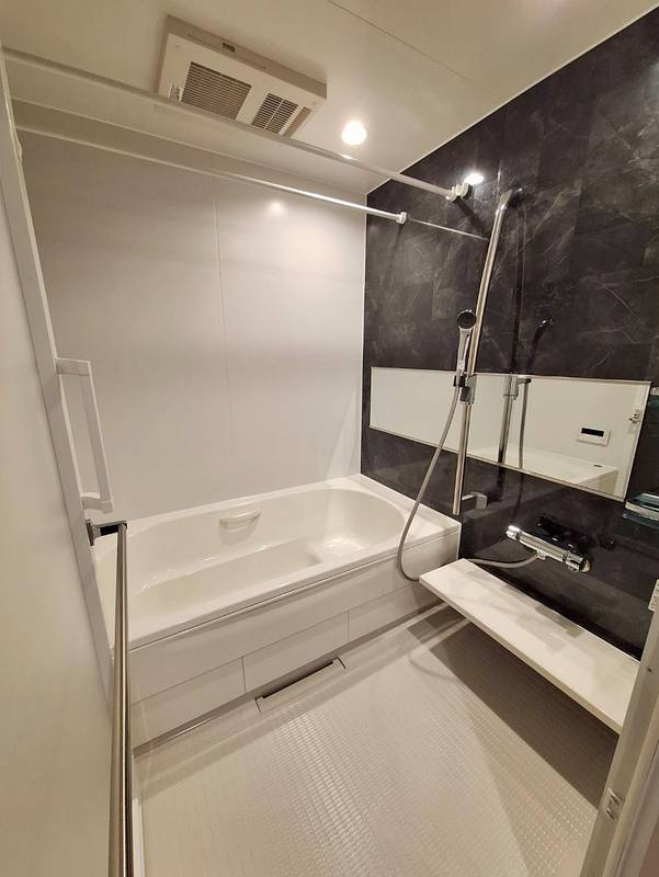 ルミナス田園調布の浴室