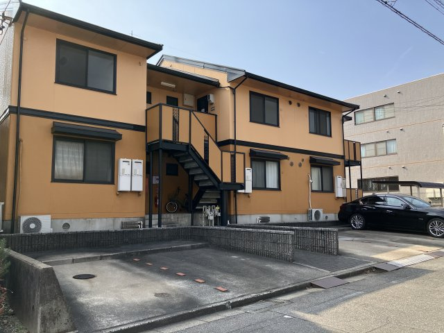 アルジャンKⅡの駐車場